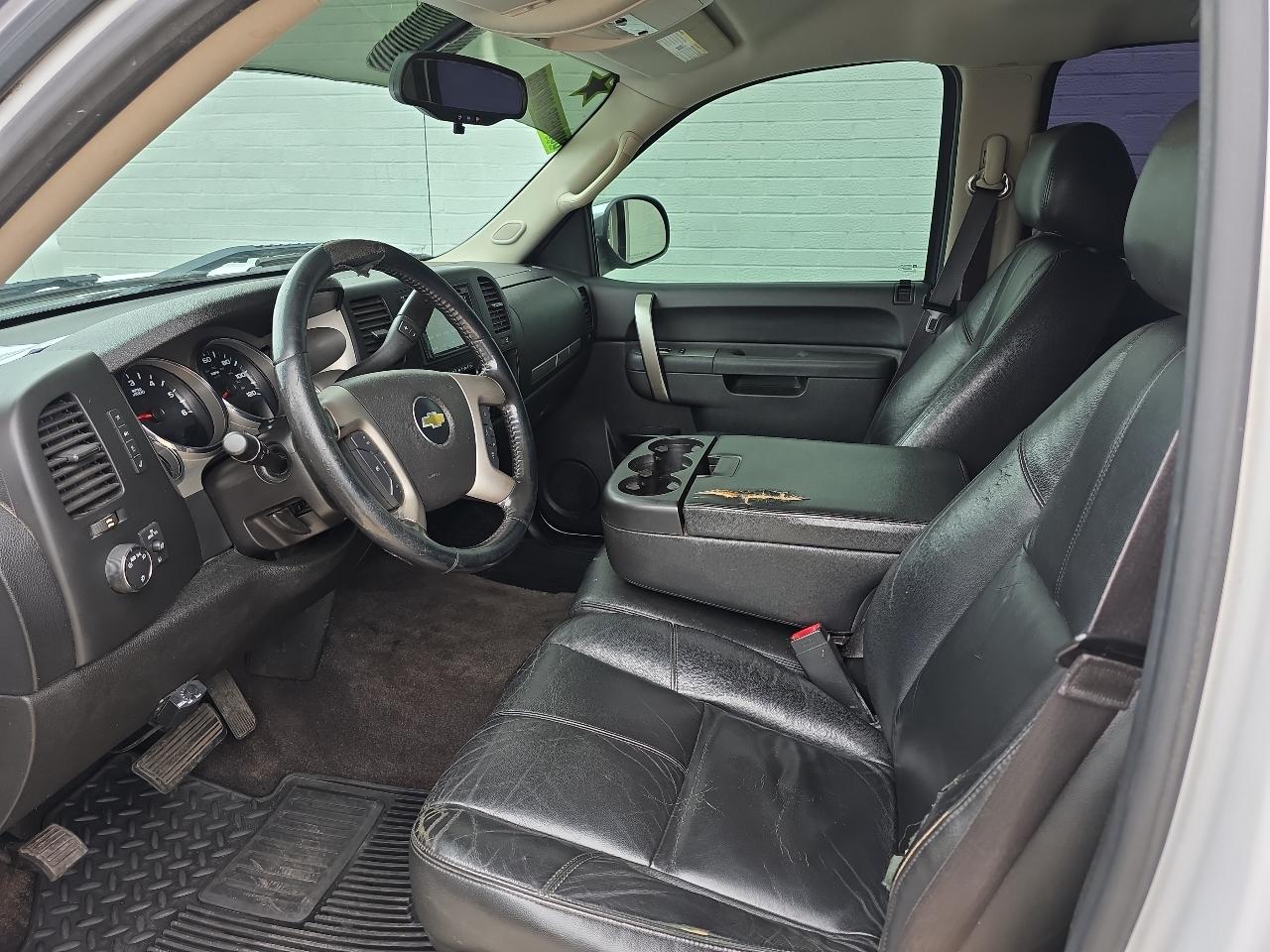 Chevrolet Silverado 1500 LT Crew Cab 2WD 2013