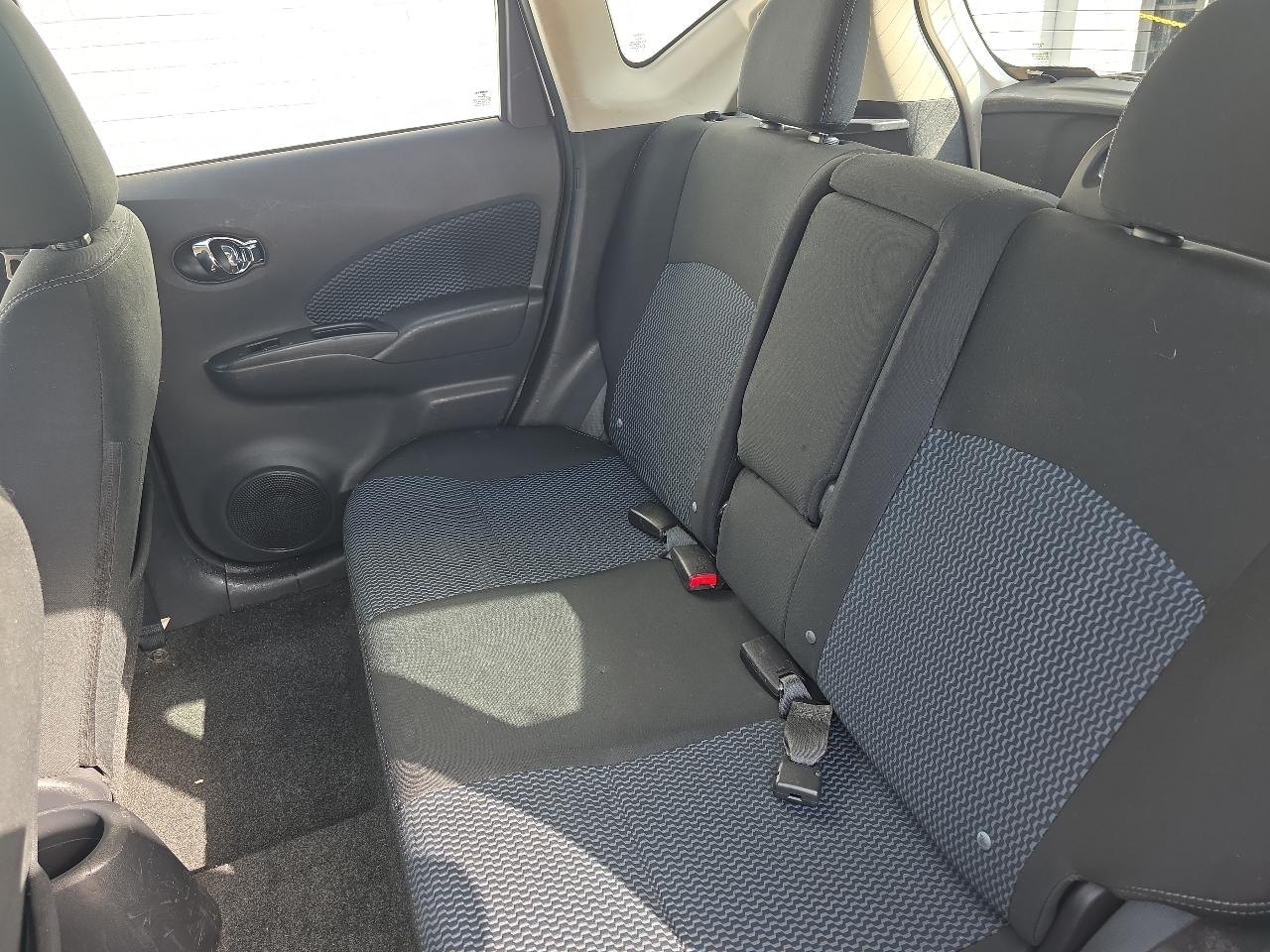 Nissan Versa Note S 2014