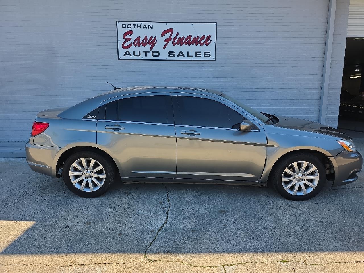 Chrysler 200 Touring 2013