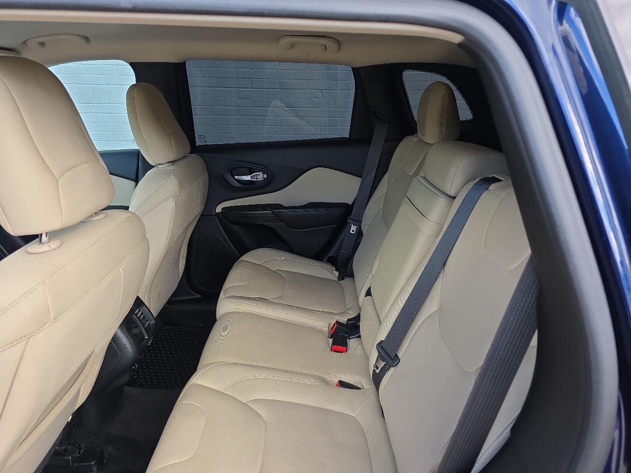 Jeep Cherokee Latitude 4WD 2015