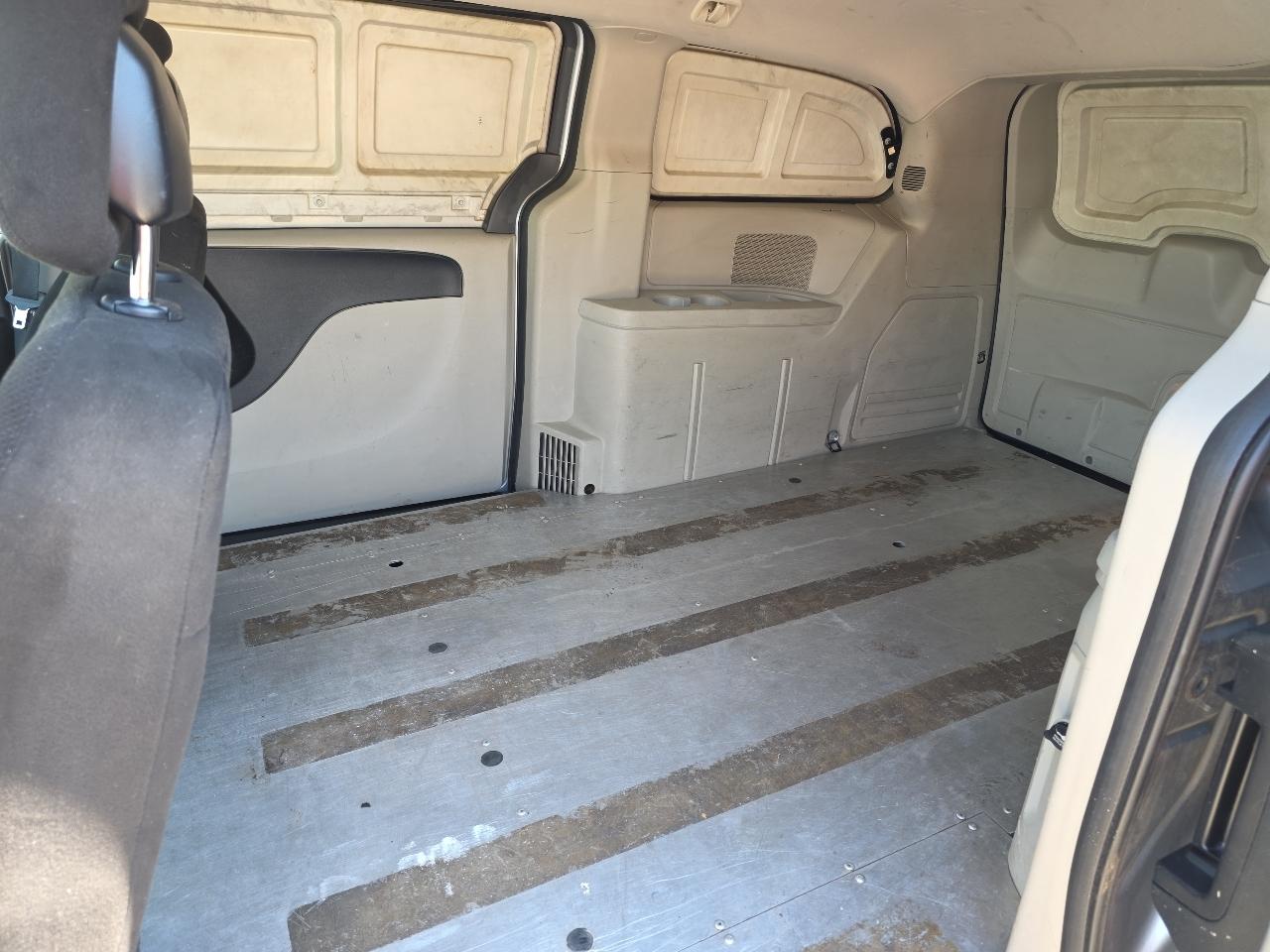 RAM Cargo Van Base 2013