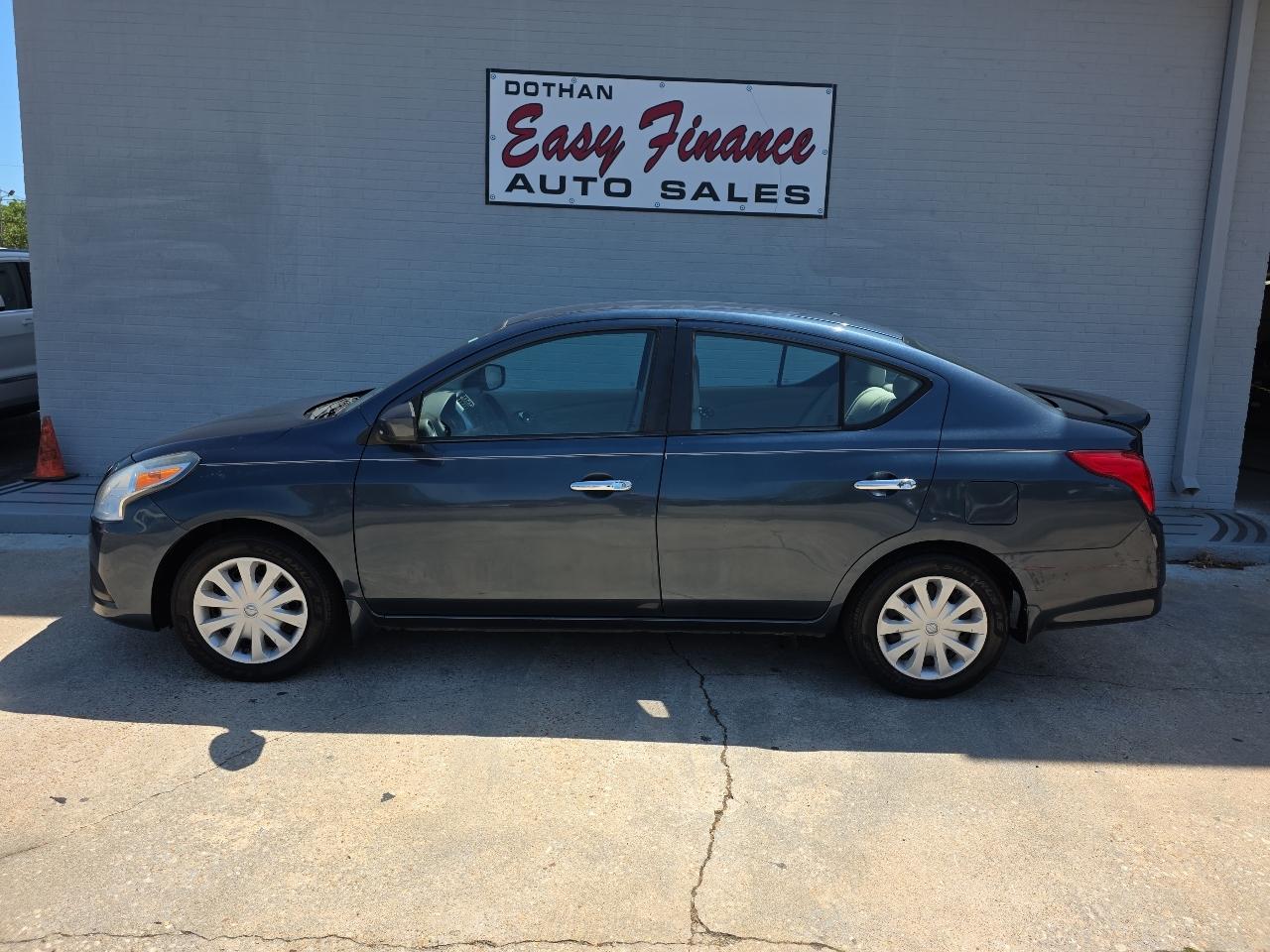 Nissan Versa 1.6 S 5M 2015