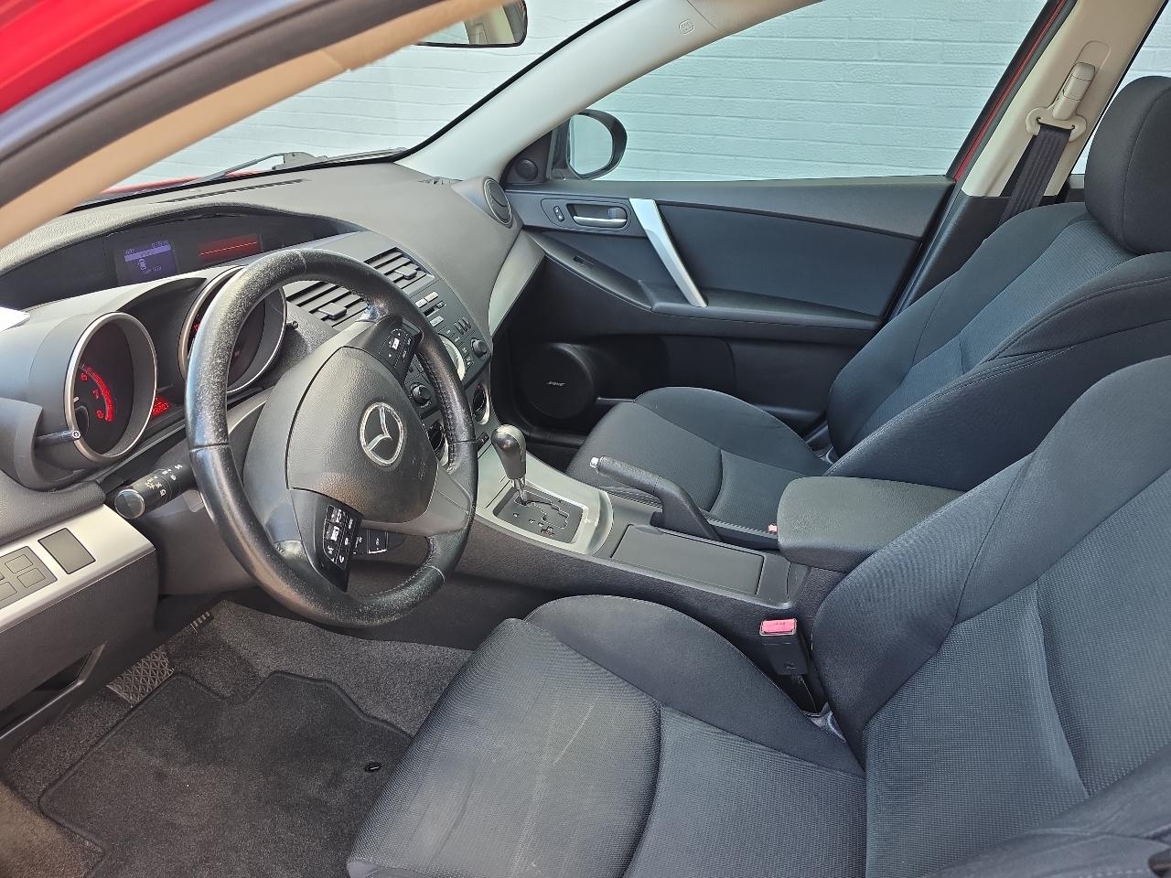 Mazda MAZDA3 s Sport 4-Door 2011