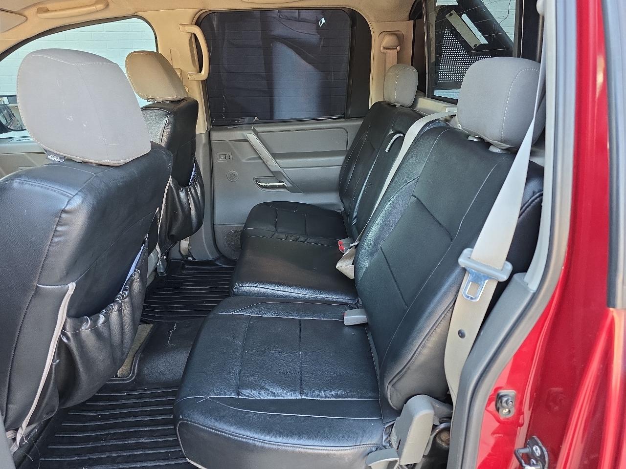 Nissan Titan XE Crew Cab 2WD 2006