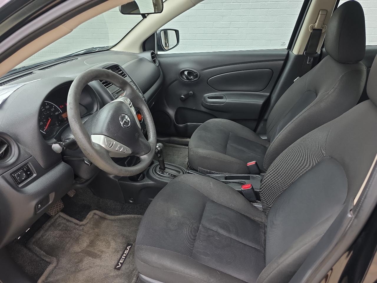 Nissan Versa 1.6 S 5M 2018