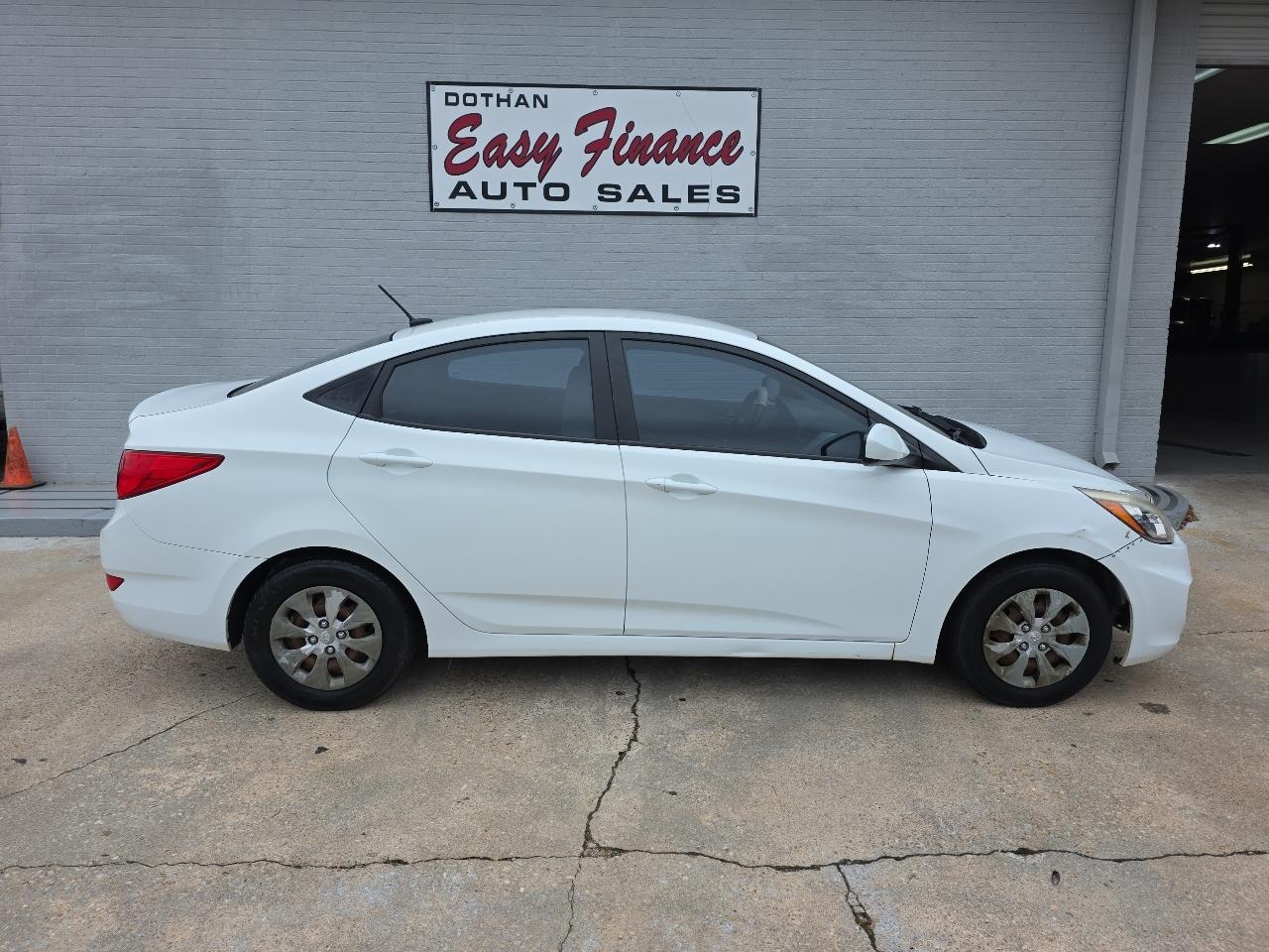 Hyundai Accent SE 4-Door 6A 2016