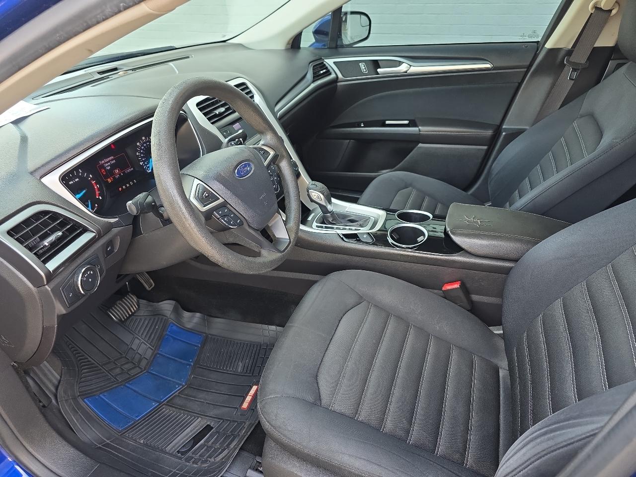 Ford Fusion SE 2013