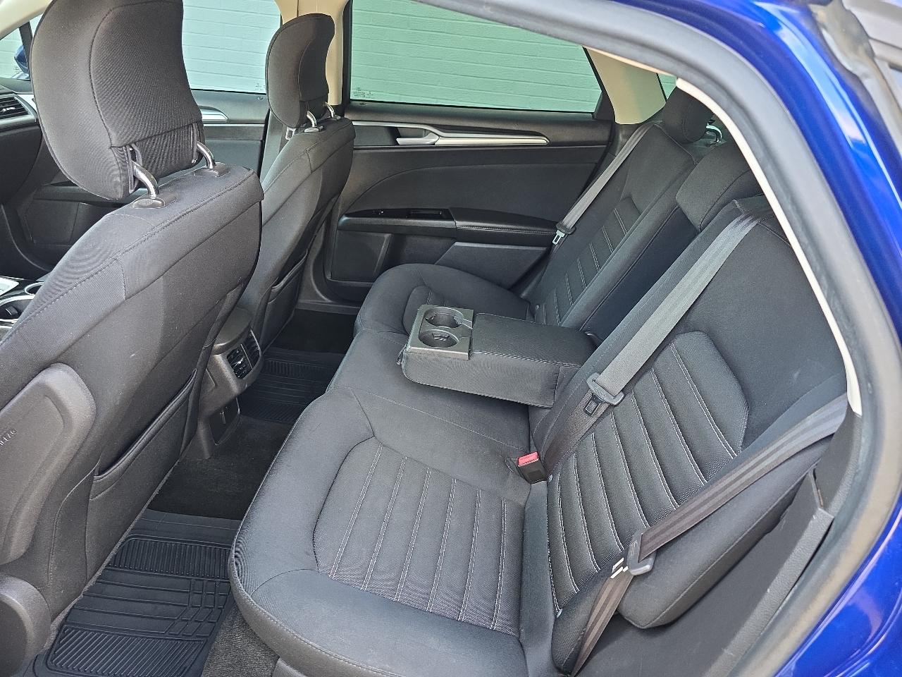 Ford Fusion SE 2013