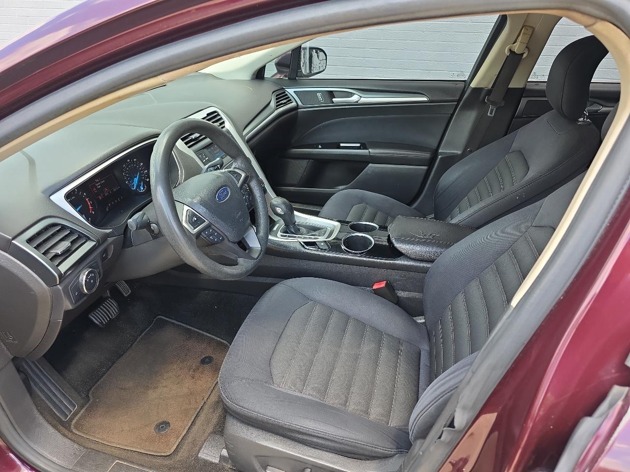 Ford Fusion SE 2013
