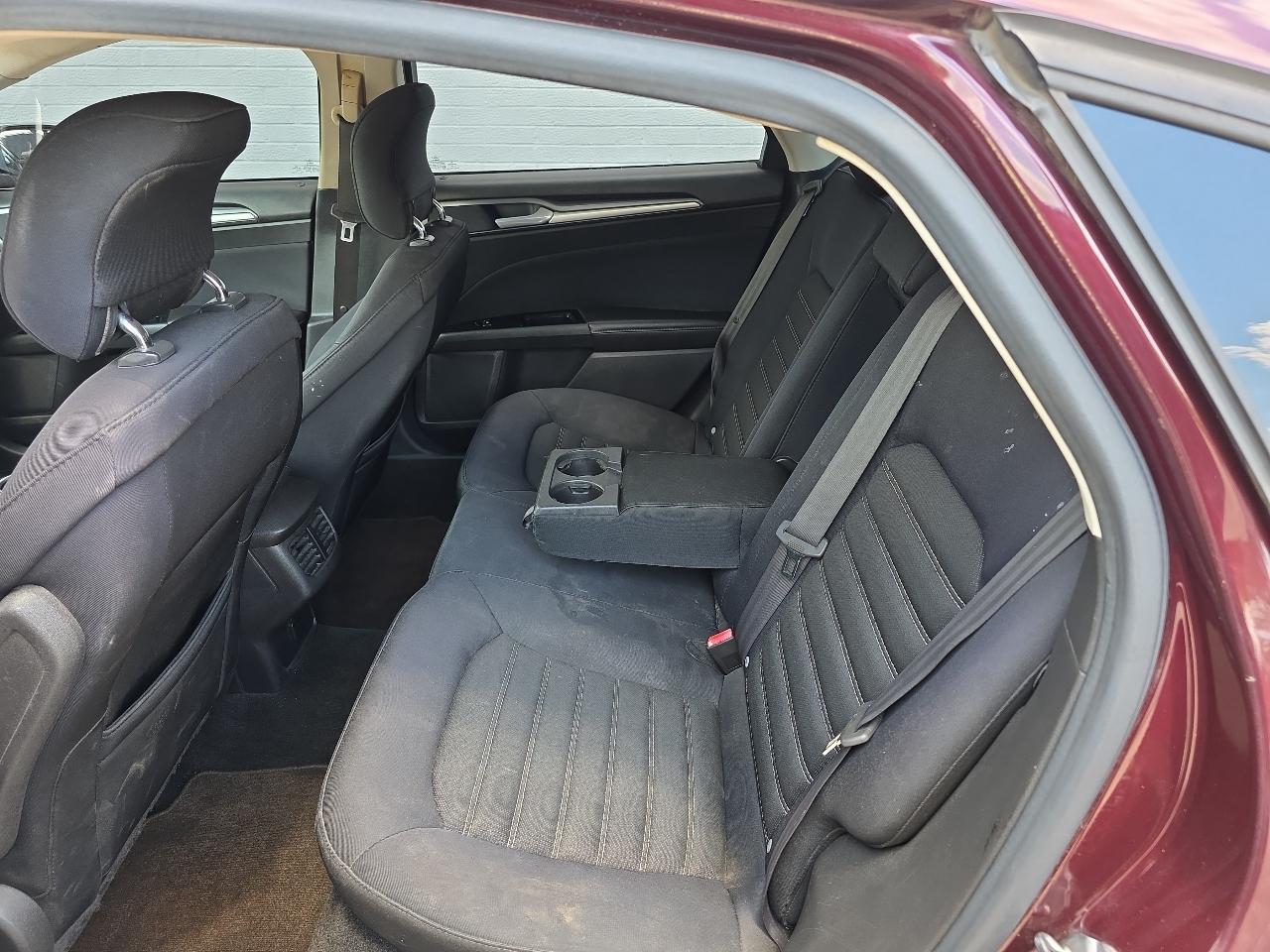 Ford Fusion SE 2013