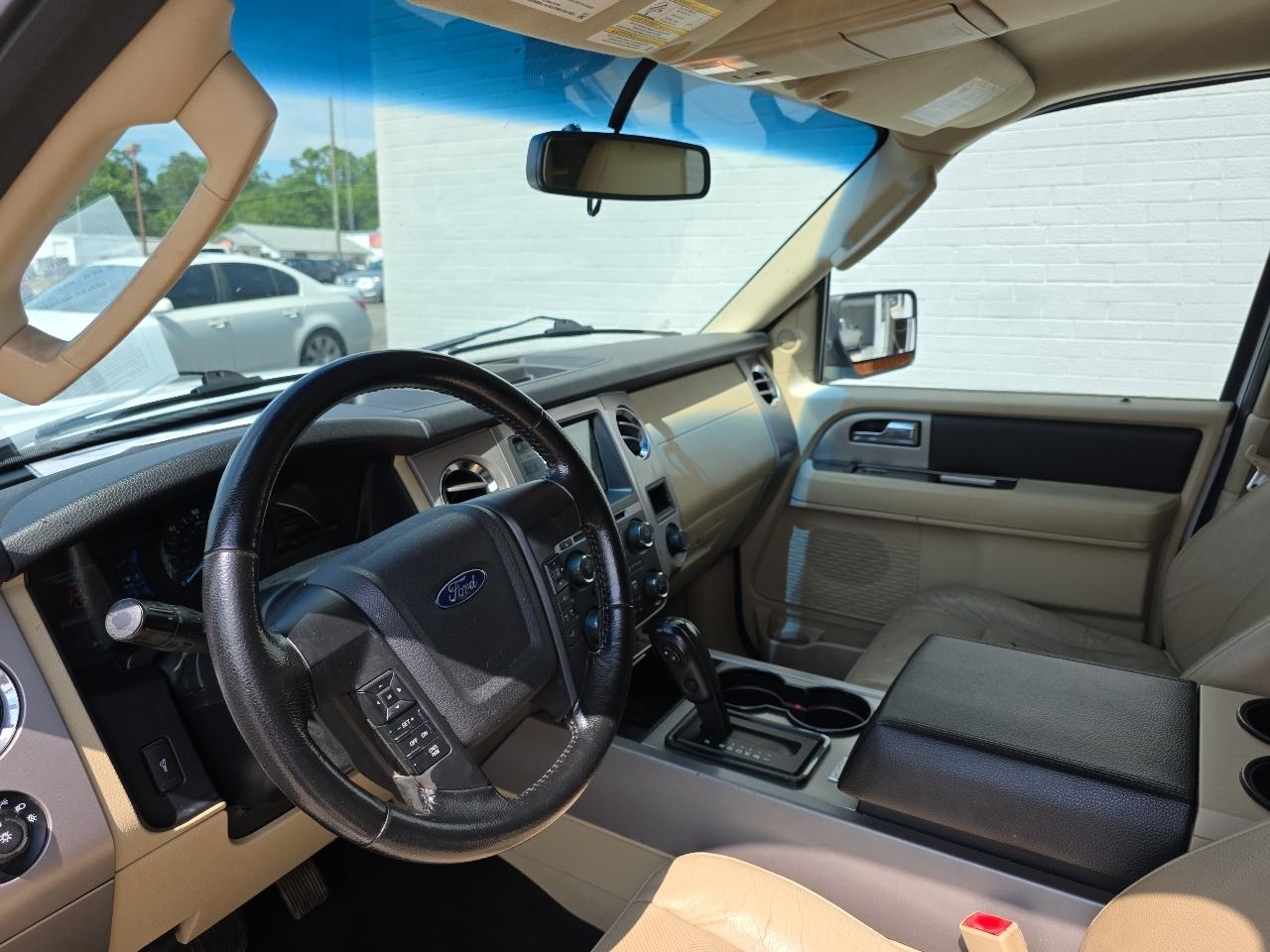 Ford Expedition EL XLT 4WD 2017
