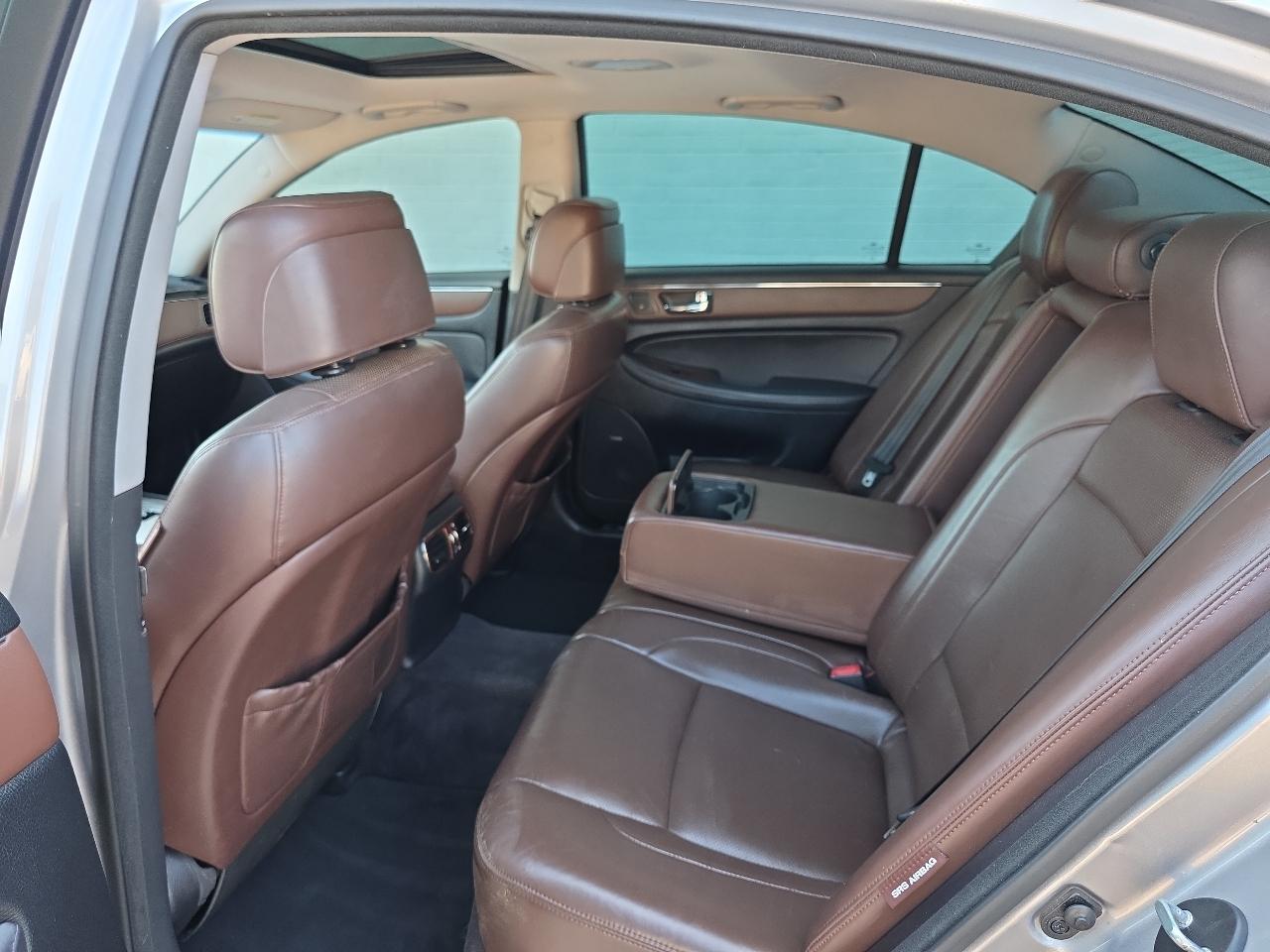 Hyundai Genesis 4.6L 2010