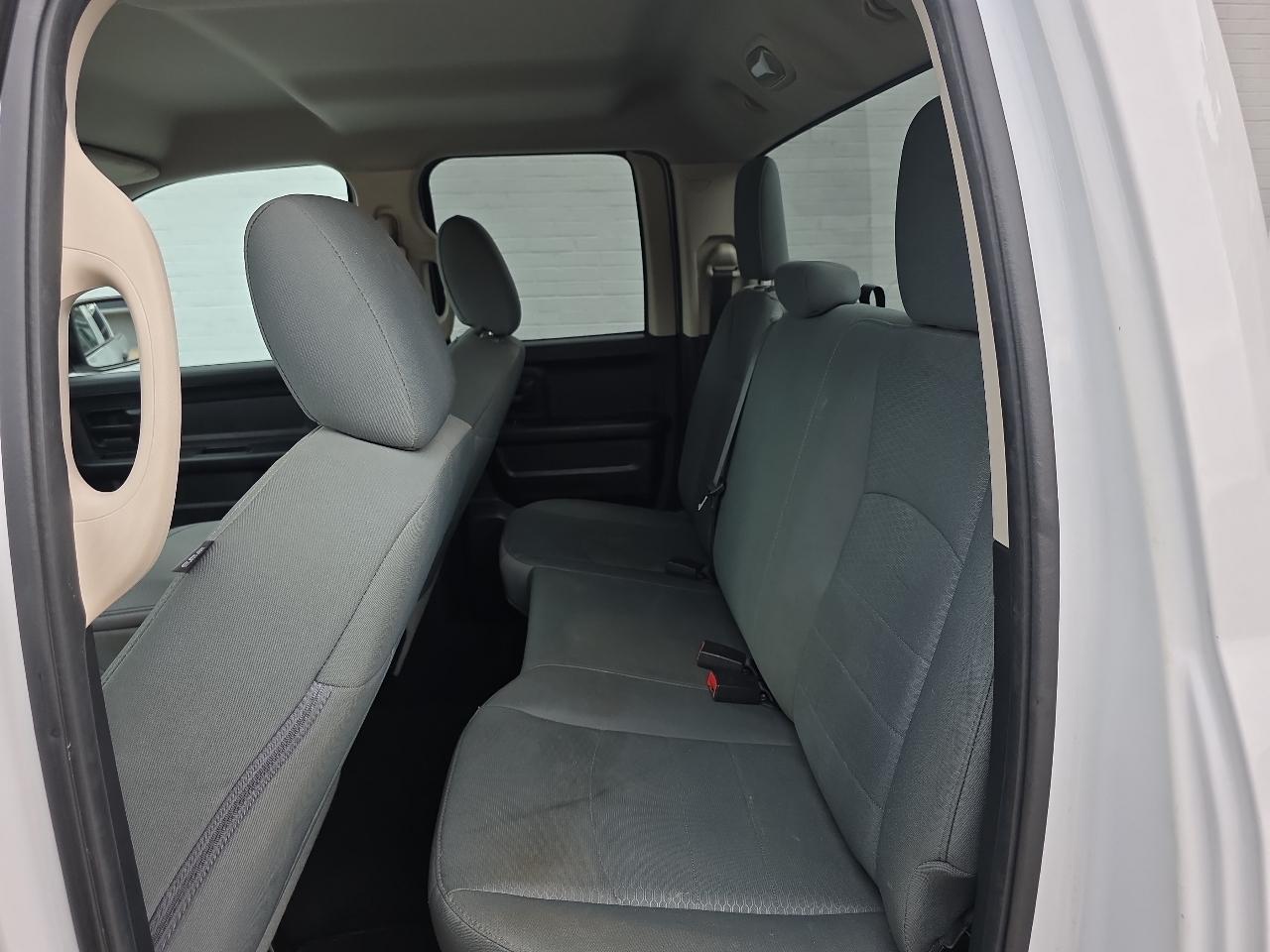 RAM 1500 Tradesman Quad Cab 2WD 2016