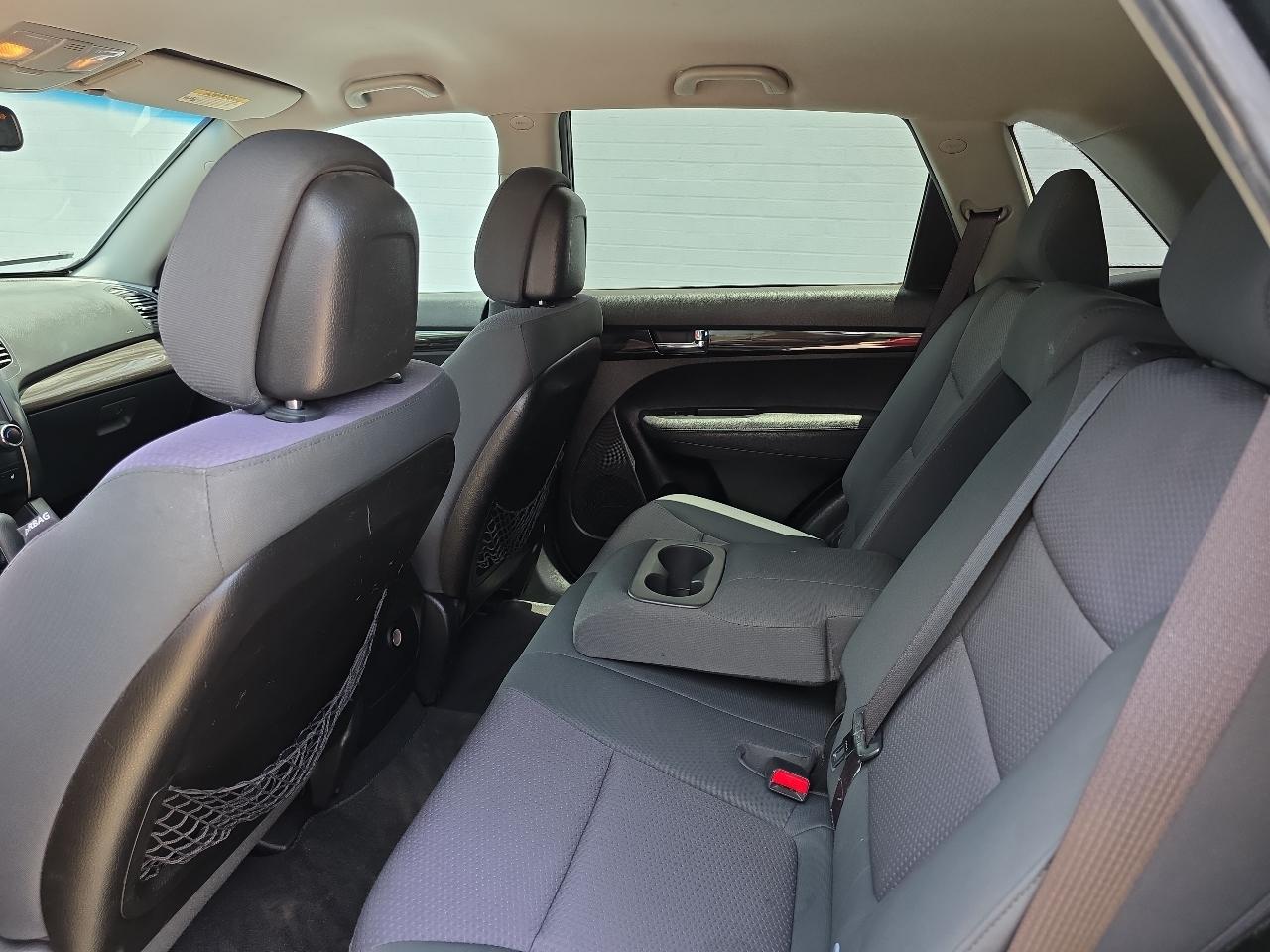 Kia Sorento LX 2WD 2013