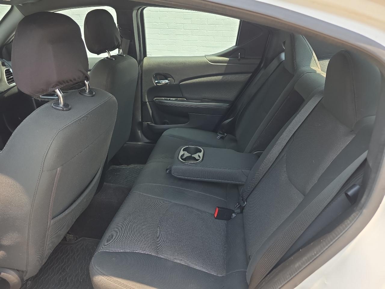 Dodge Avenger SE 2013