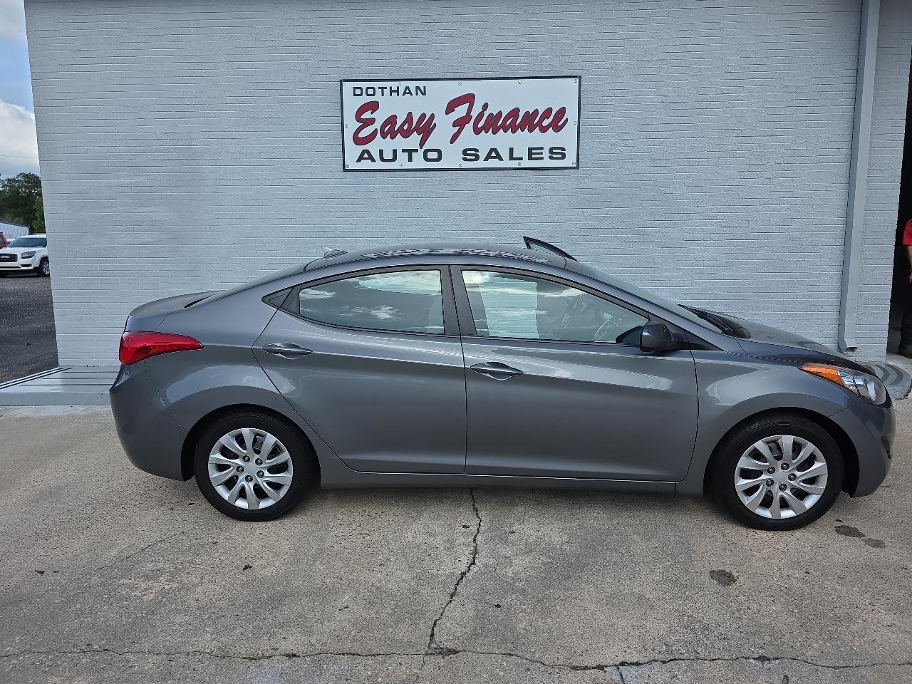 Hyundai Elantra GLS M/T 2013