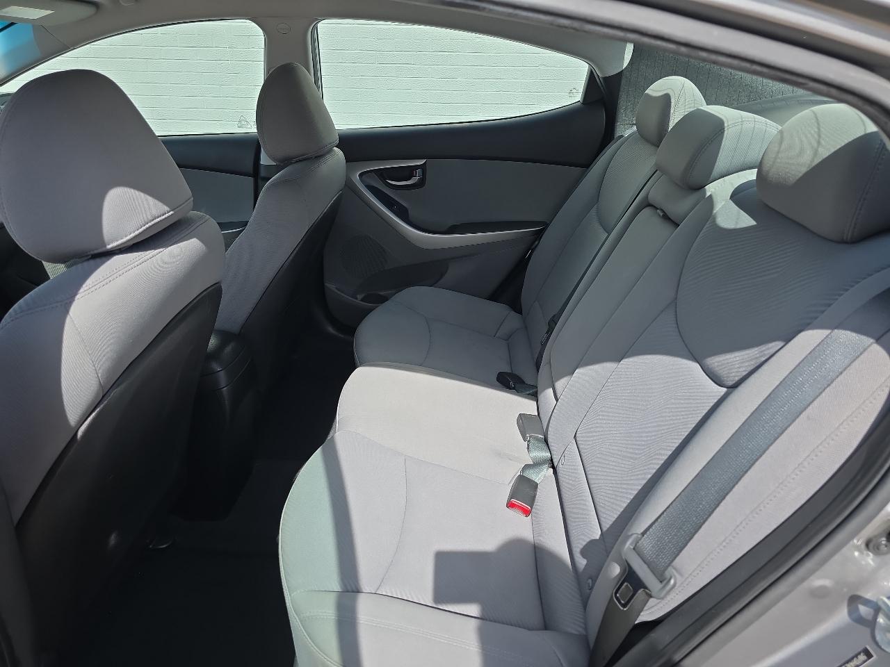 Hyundai Elantra GLS M/T 2013