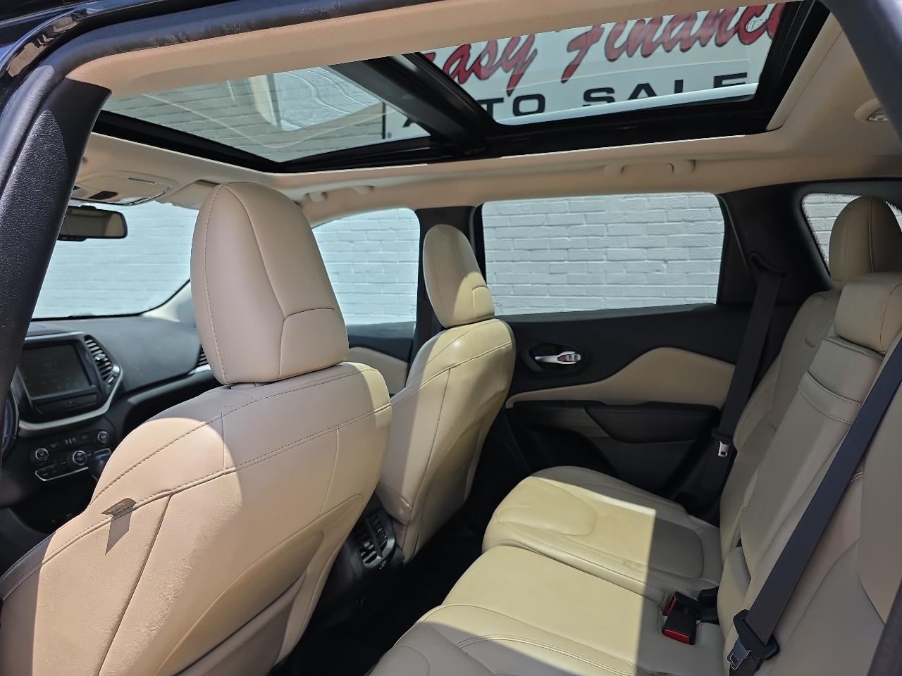 Jeep Cherokee Limited FWD 2016
