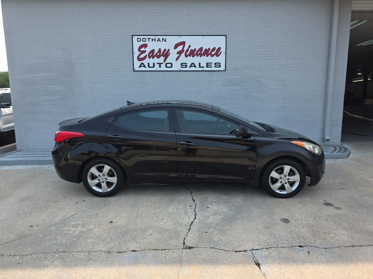 Hyundai Elantra GLS M/T 2013