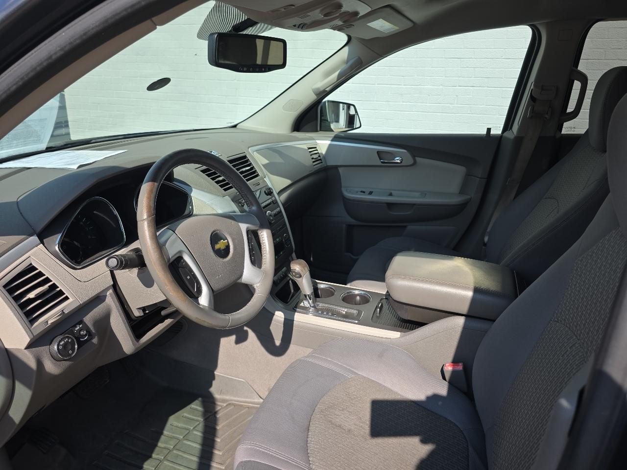 Chevrolet Traverse 2LT AWD 2011