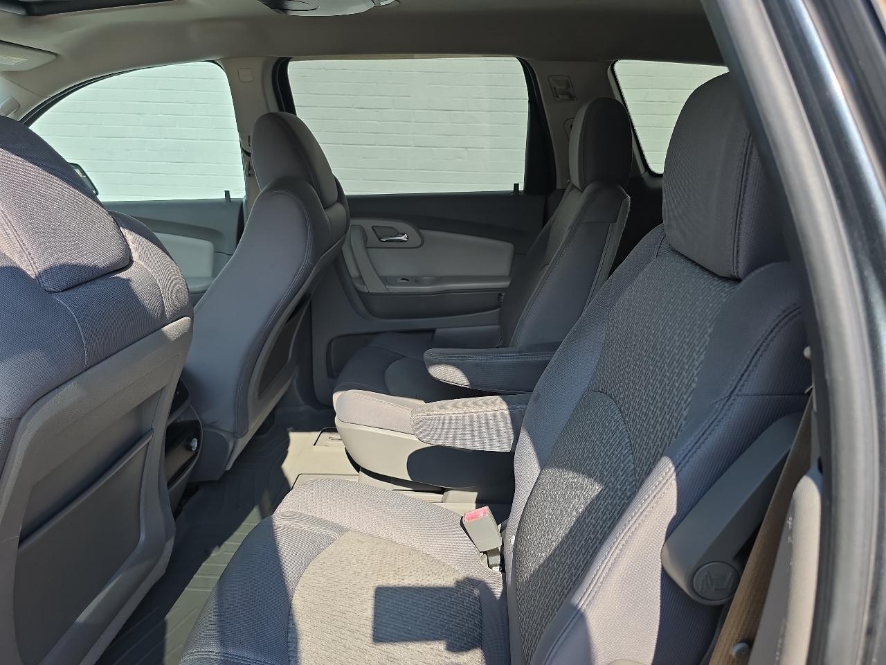 Chevrolet Traverse 2LT AWD 2011
