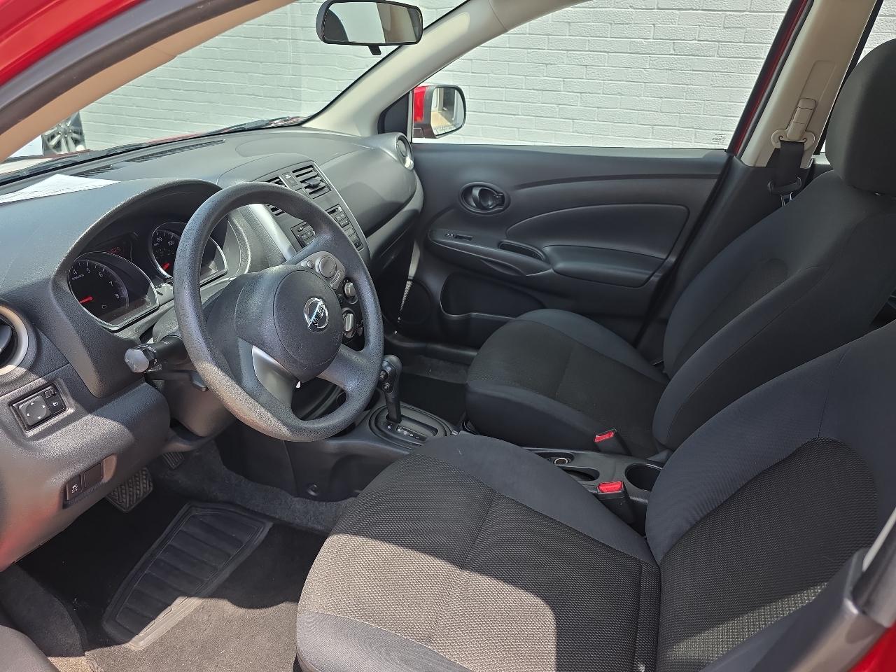 Nissan Versa 1.6 S Sedan 2012