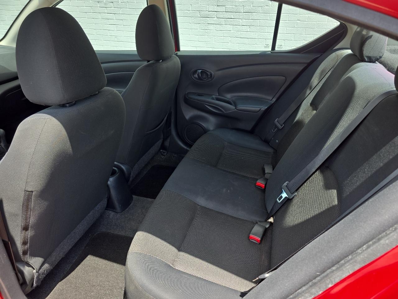 Nissan Versa 1.6 S Sedan 2012