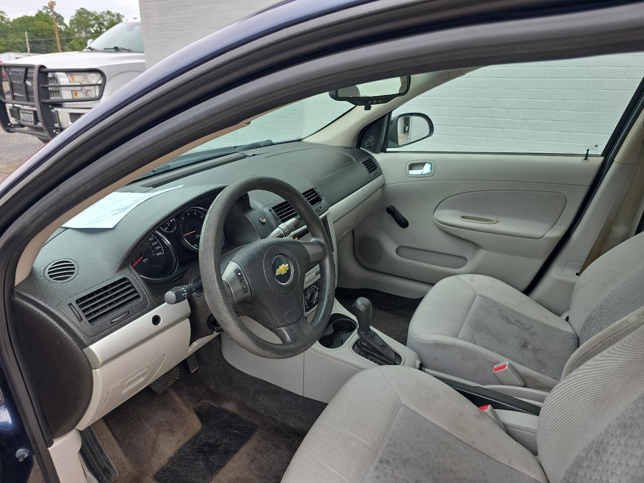 Chevrolet Cobalt LS Sedan 2010
