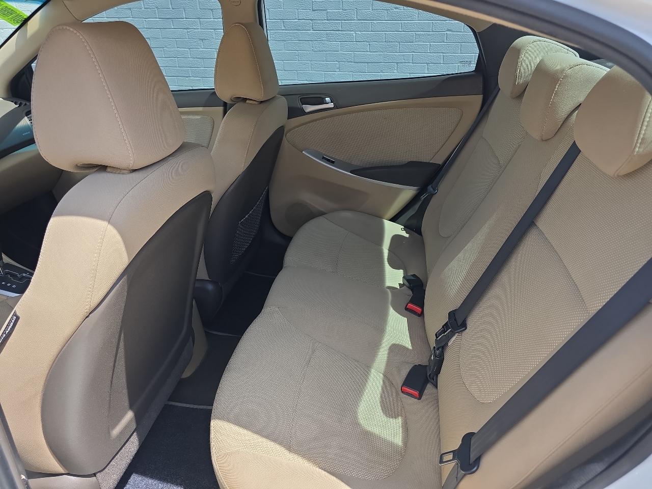 Hyundai Accent GLS 4-Door 2014
