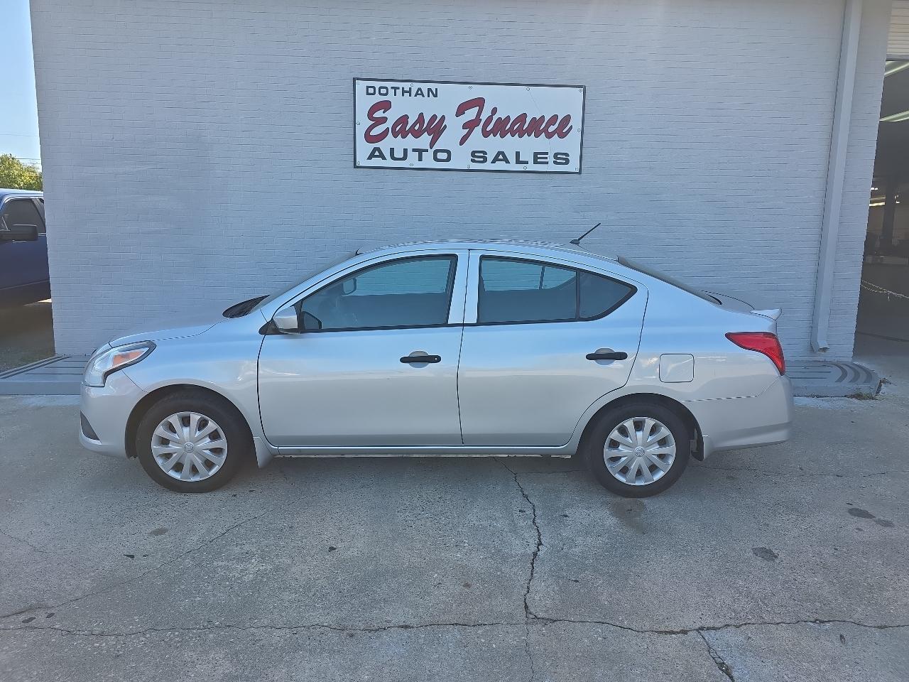 Nissan Versa 1.6 S 5M 2017