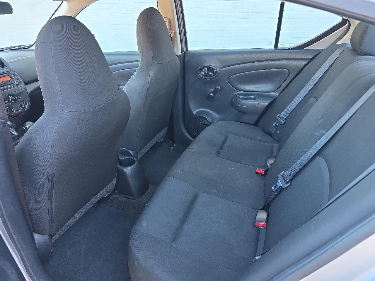Nissan Versa 1.6 S 5M 2017