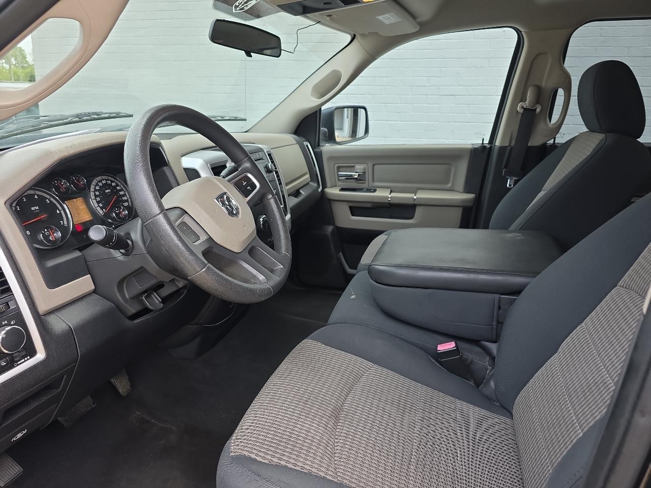 RAM 1500 Sport Quad Cab 2WD 2011