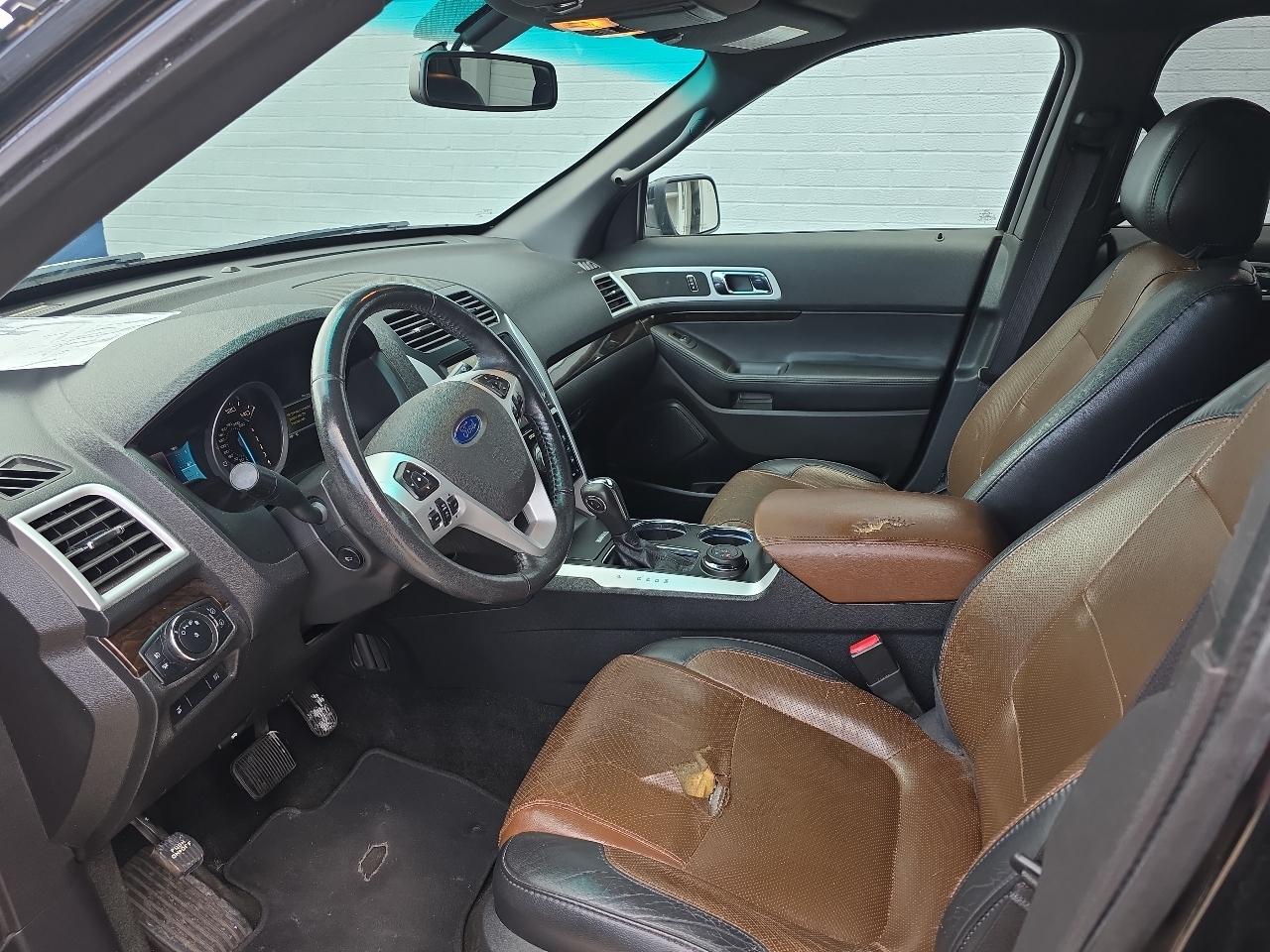 Ford Explorer Limited 4WD 2012
