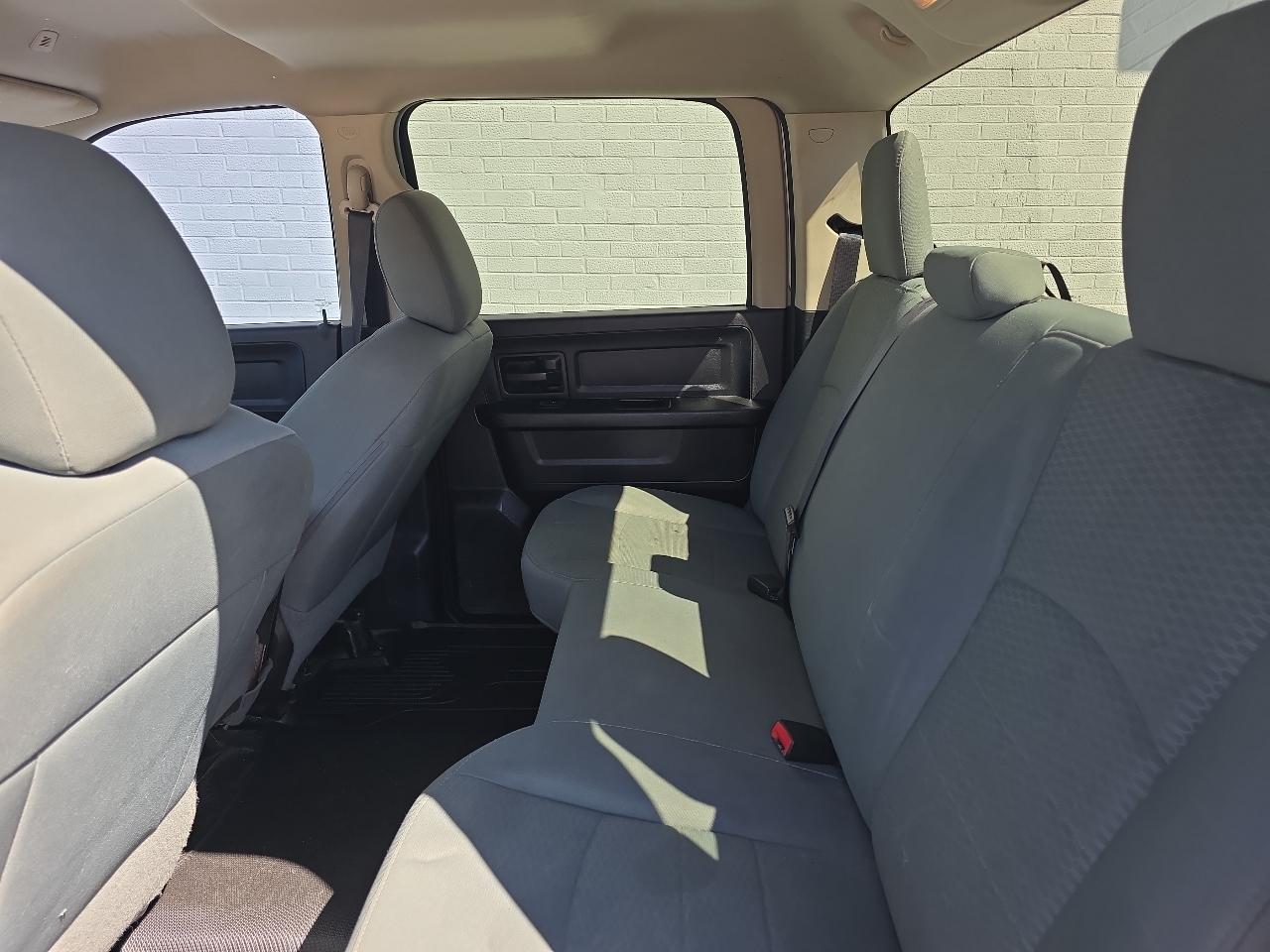 RAM 1500 Tradesman Crew Cab SWB 2WD 2017