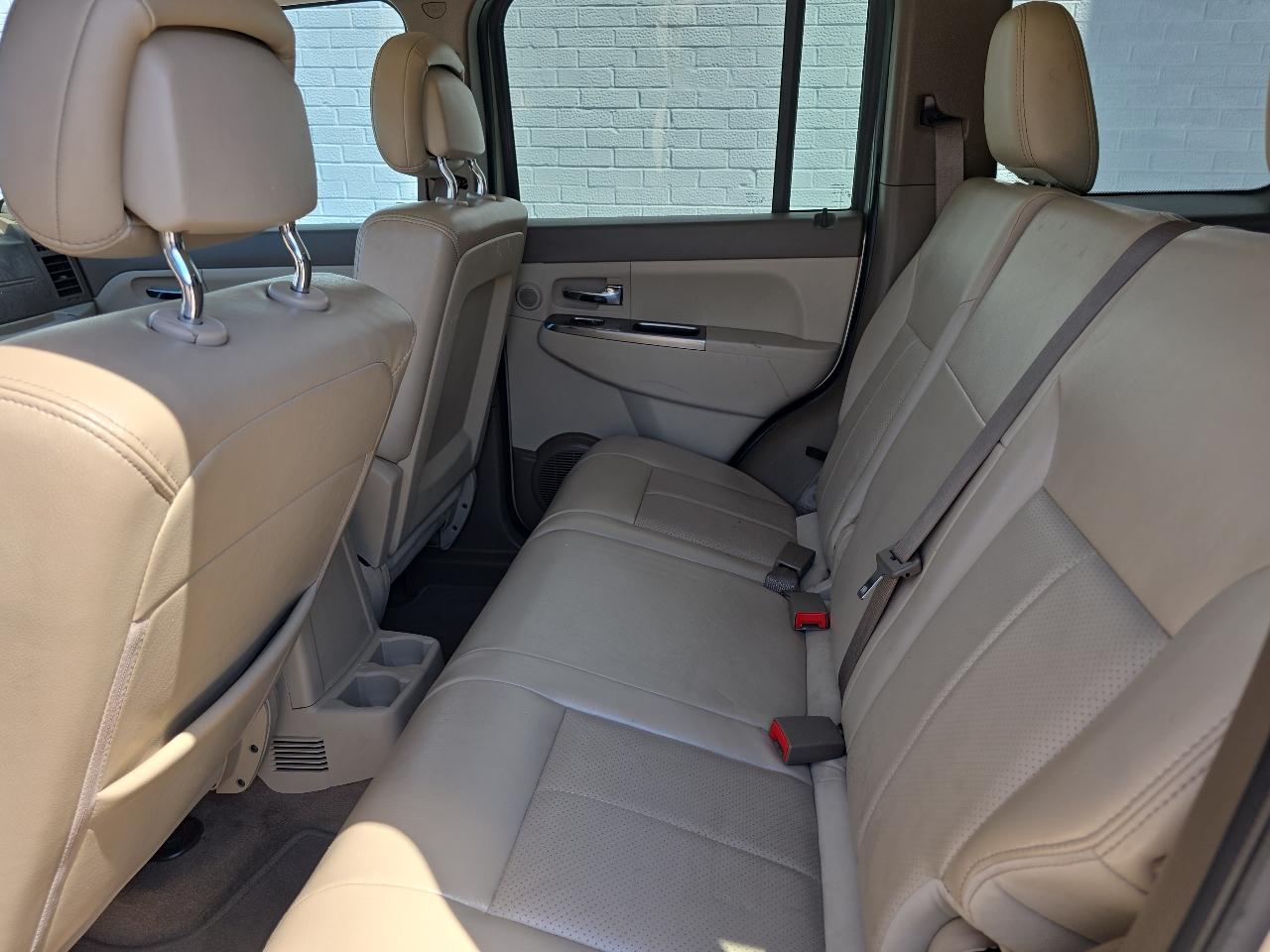 Jeep Liberty Limited 4WD 2011