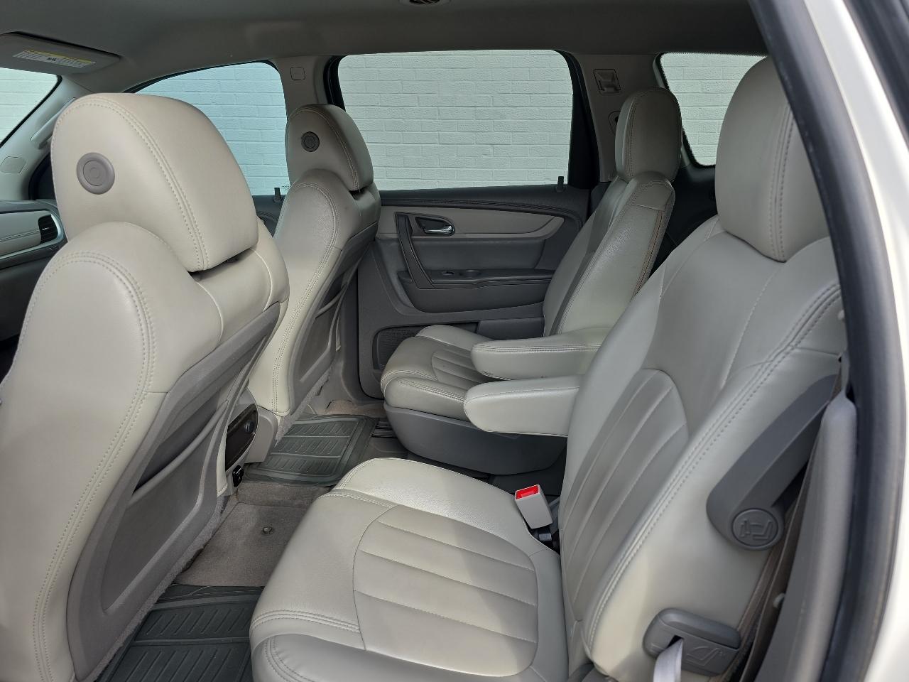 Chevrolet Traverse 1LT FWD 2014