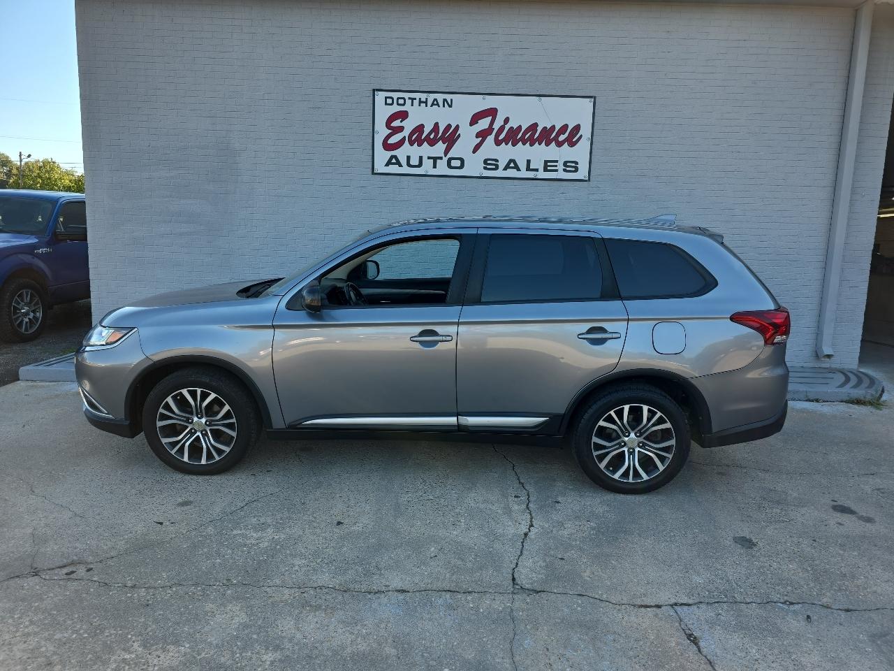 Mitsubishi Outlander ES 2WD 2017