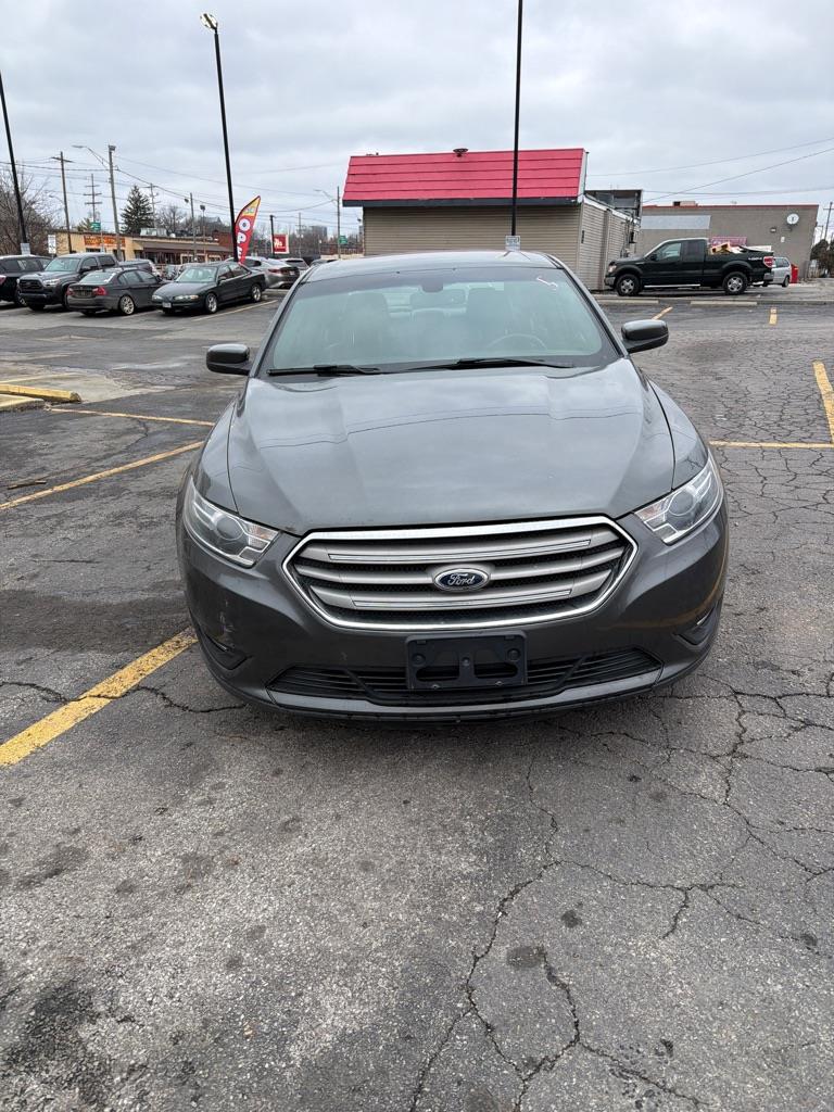 2016 Ford Taurus SEL