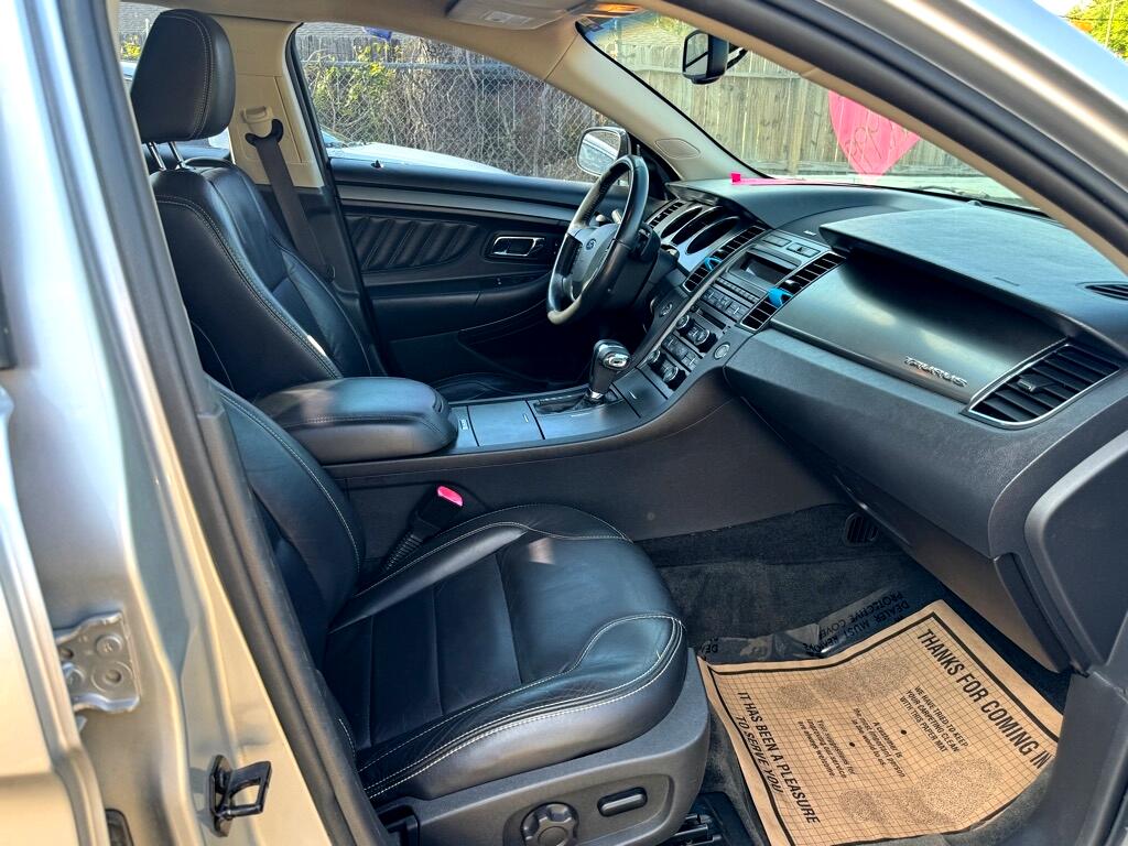 Ford Taurus  2011
