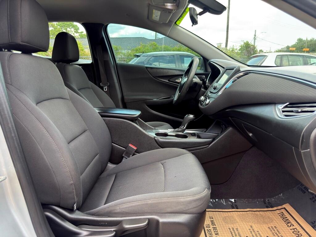 Chevrolet Malibu  2017