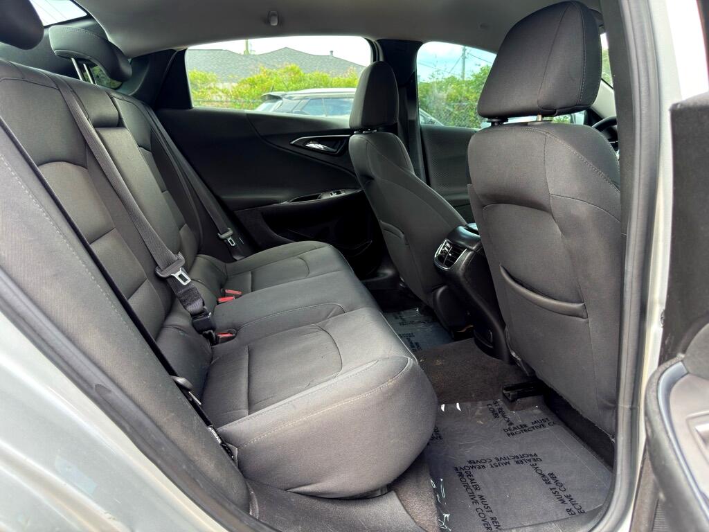 Chevrolet Malibu  2017