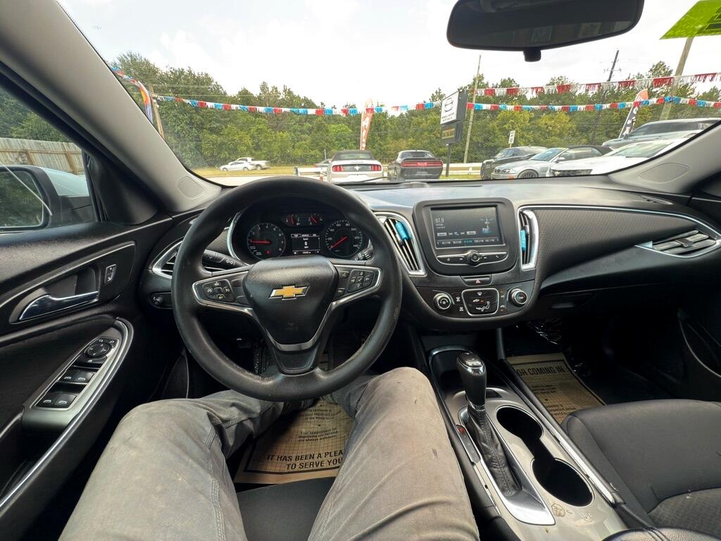 Chevrolet Malibu  2017