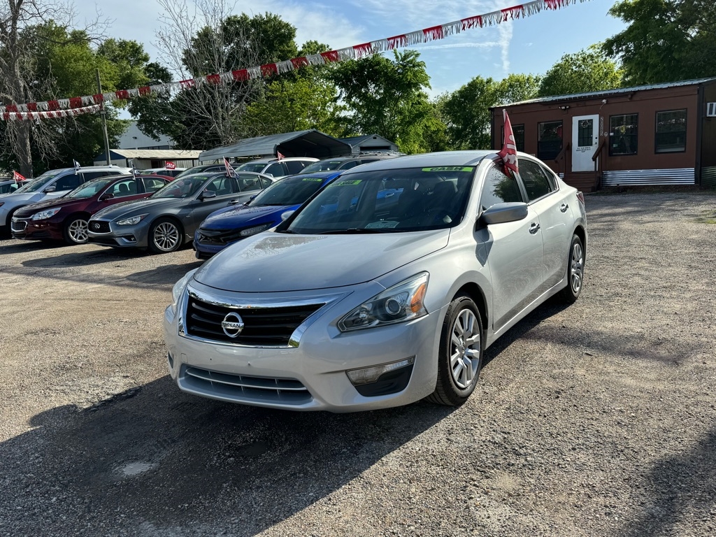 Nissan Altima  2014