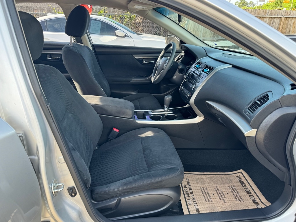 Nissan Altima  2014