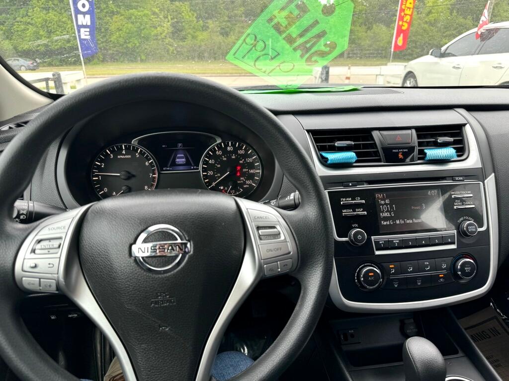 Nissan Altima  2017