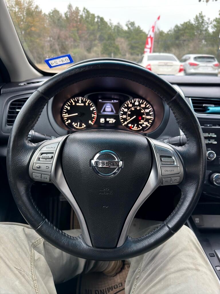 Nissan Altima  2015