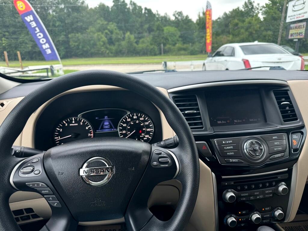 Nissan Pathfinder  2017