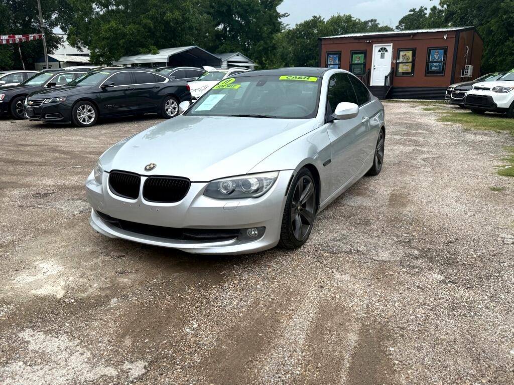 BMW 3-Series  2011