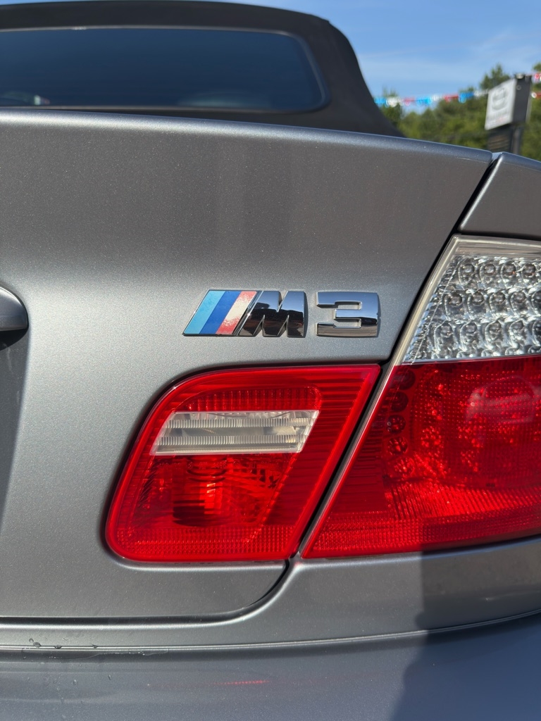 BMW M3  2005