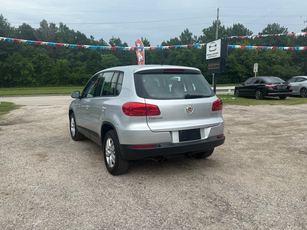 Volkswagen Tiguan  2013